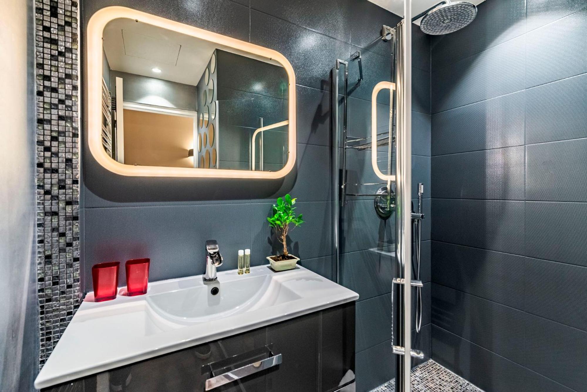 Luxury Family 2Br - Prime Location, Walk To Beach & Shopping, Sunny Balcony - Totolulu Cannes Hoche Ngoại thất bức ảnh