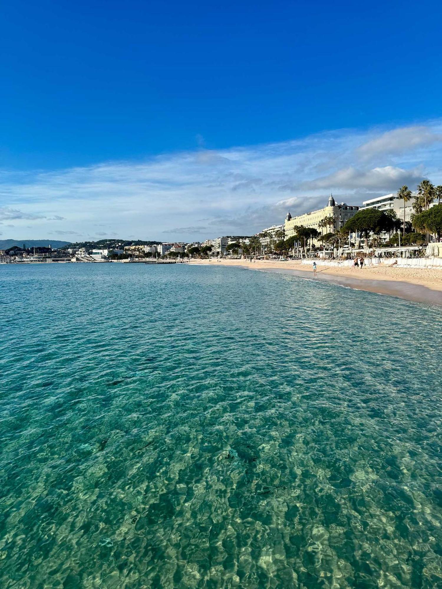 Luxury Family 2Br - Prime Location, Walk To Beach & Shopping, Sunny Balcony - Totolulu Cannes Hoche Ngoại thất bức ảnh