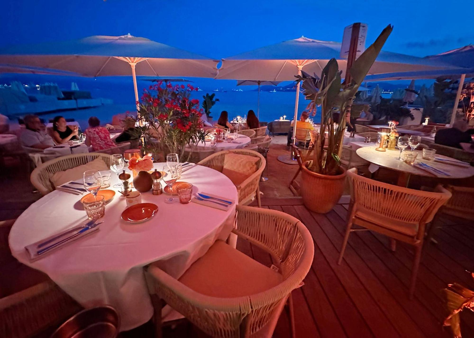 Luxury Family 2Br - Prime Location, Walk To Beach & Shopping, Sunny Balcony - Totolulu Cannes Hoche Ngoại thất bức ảnh